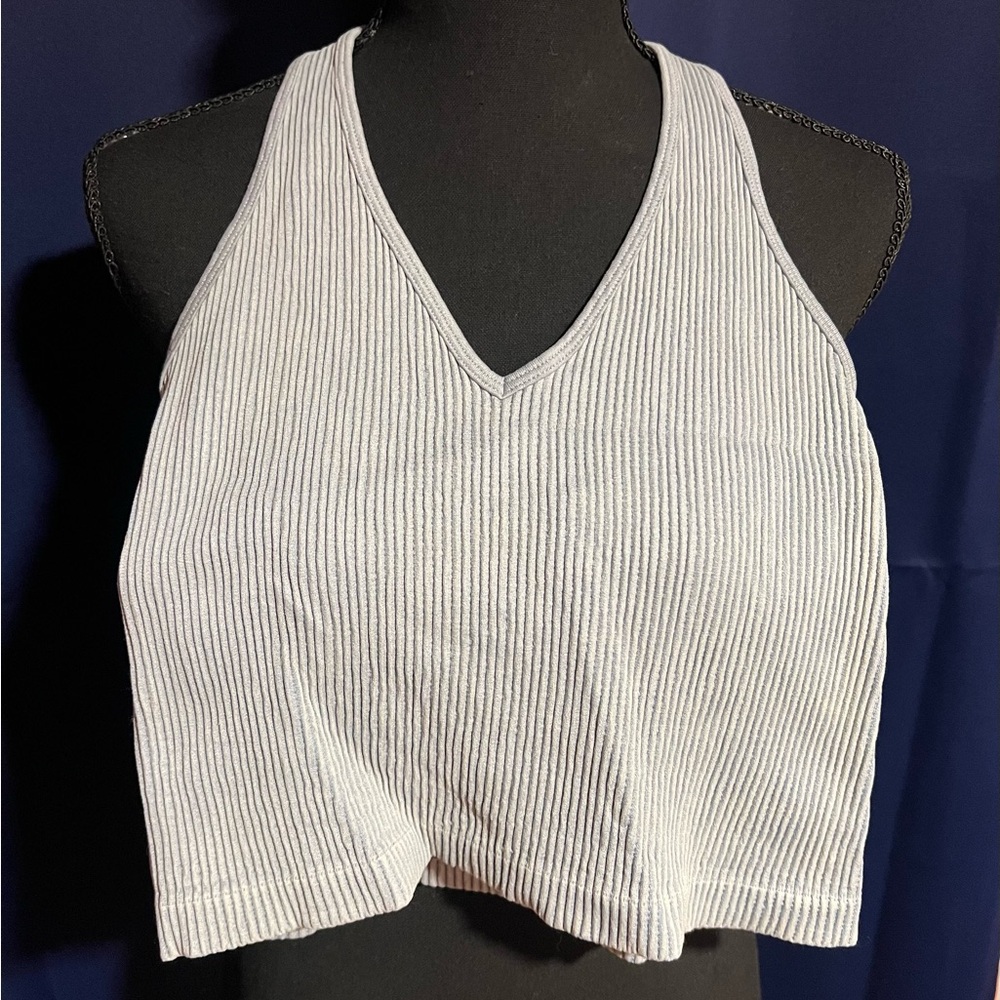 Elegant Pale Blue Ribbed V-Neck Cropped Tank Top